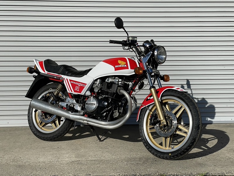 CUNE 鳥とバイクのスカジャン 3 鳥とバイクのスカジャン｜ウサギがいる｜CUNE ONLINE STORE
