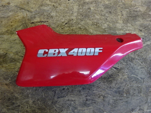  CBX400F 純正オリジナル 赤ソリ サイドカバー 左側 